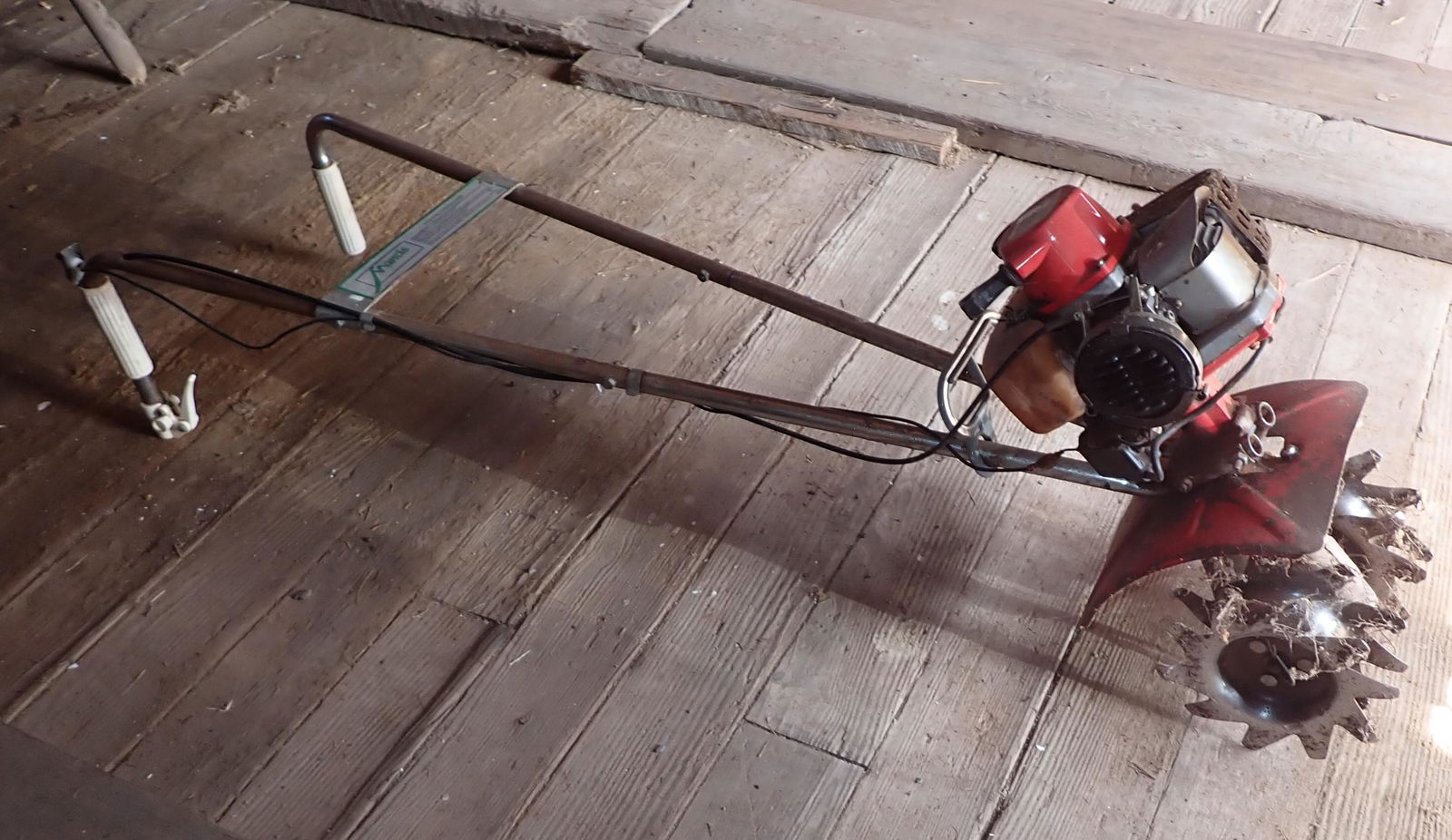 Mantis Tiller (1 of 4)