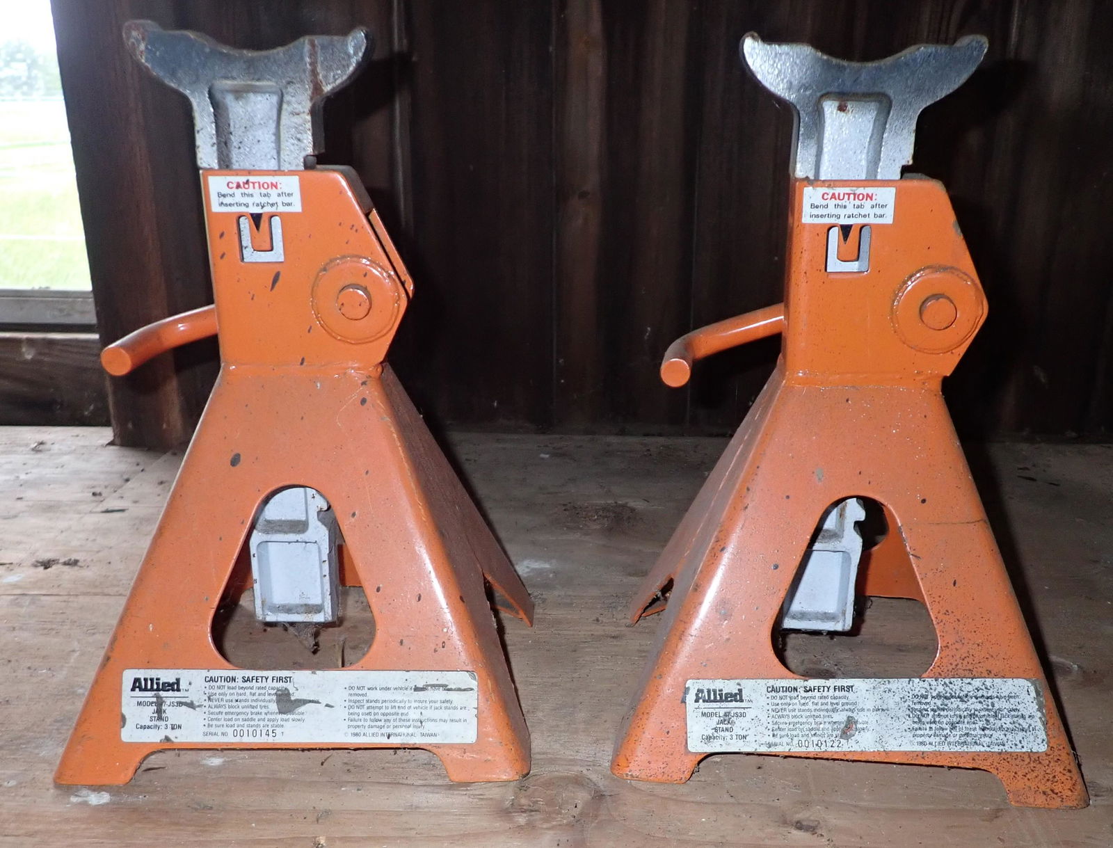 Allied 47-JS3D 3 Ton Jack Stands (1 of 2)