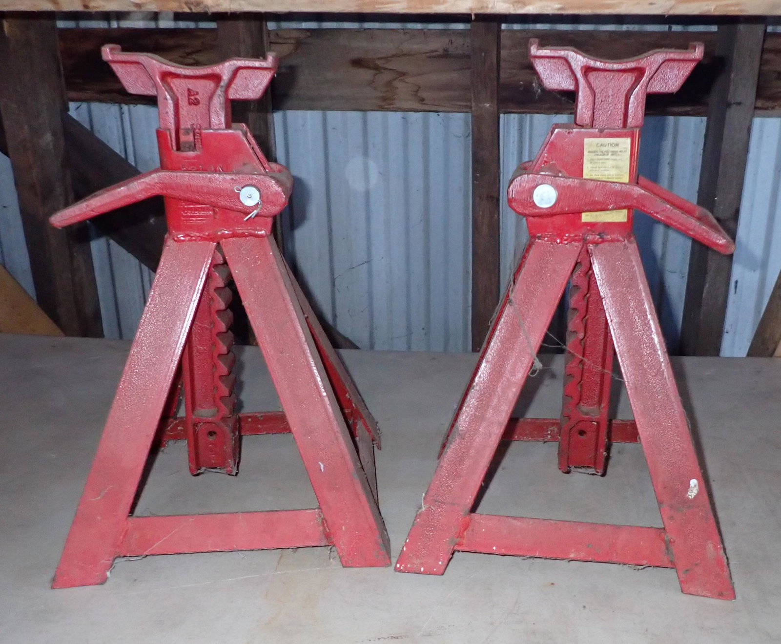 Model RJS-5 5 Ton Jack Stands (1 of 2)