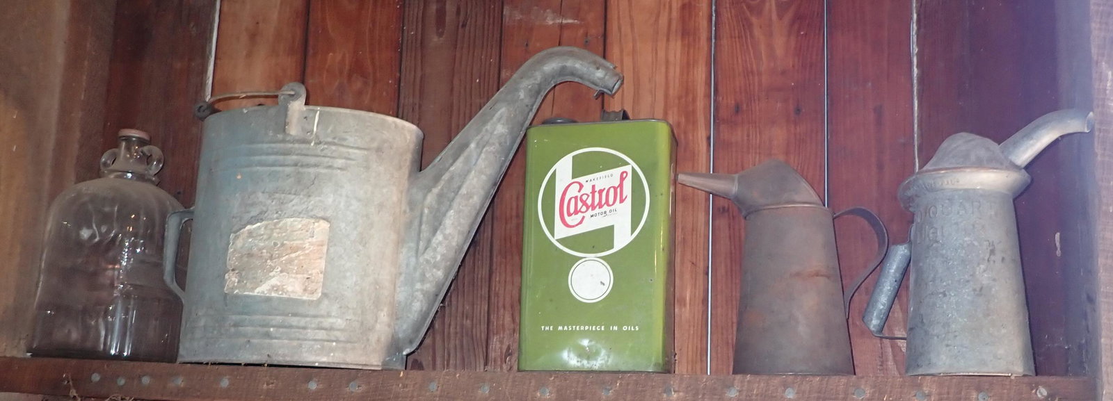 Castrol Huffman Galvanized Oil Can (1 of 4)