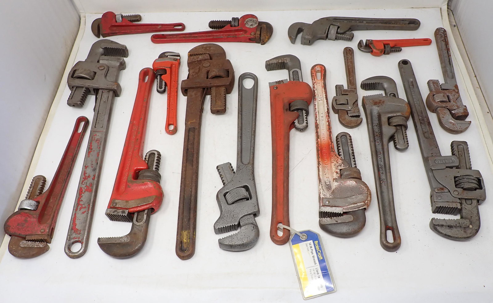 Pipe Wrenches (1 of 5)