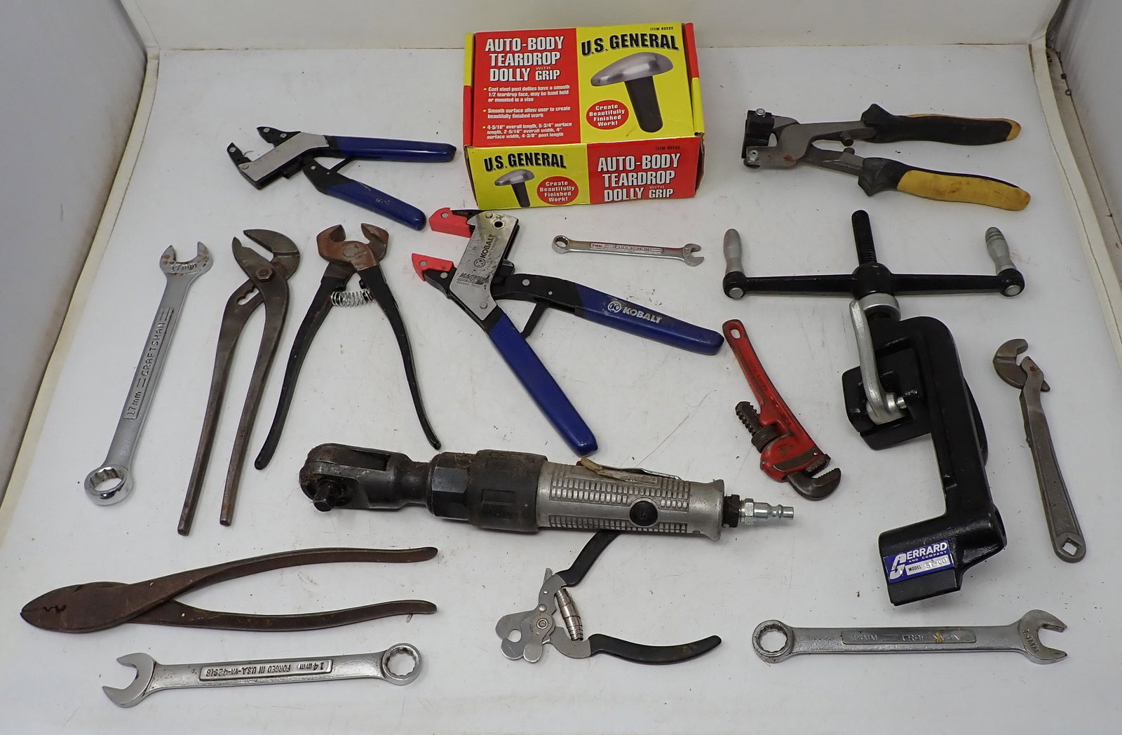 Air Rachet Saw Vise Wrenches Misc Tools (1 of 5)