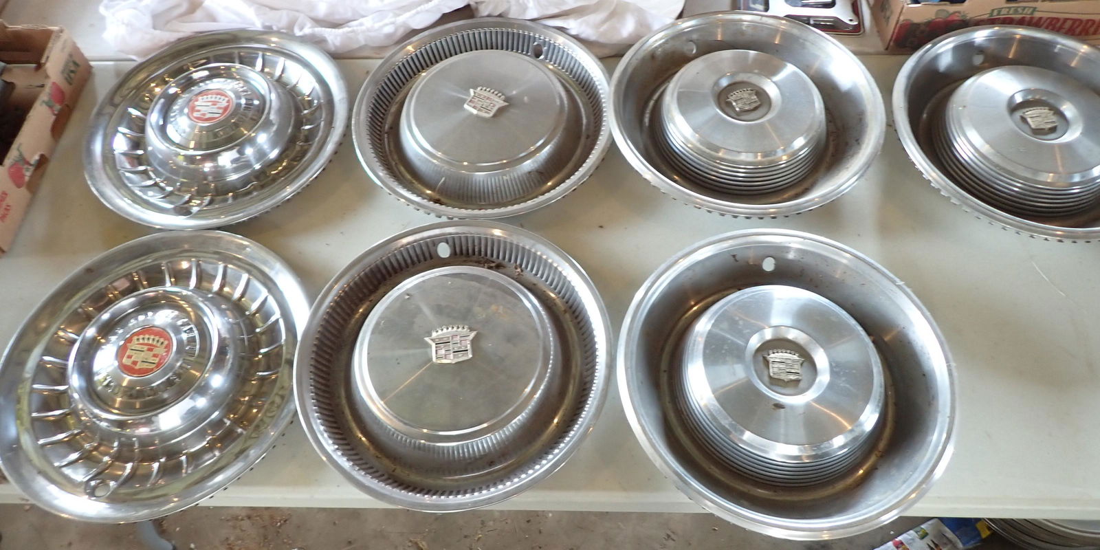 7 Cadillac Hubcaps (1 of 5)