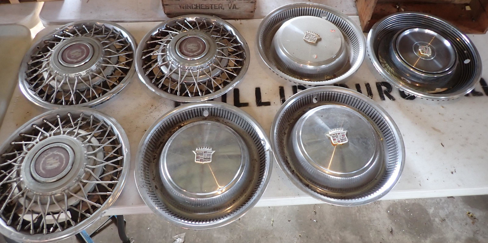 Cadillac Hubcaps (1 of 4)
