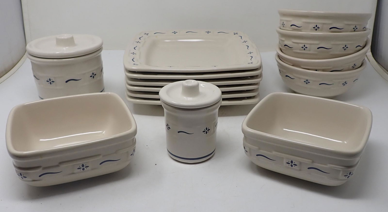 14pcs Longaberger Pottery Dinnerware (1 of 2)