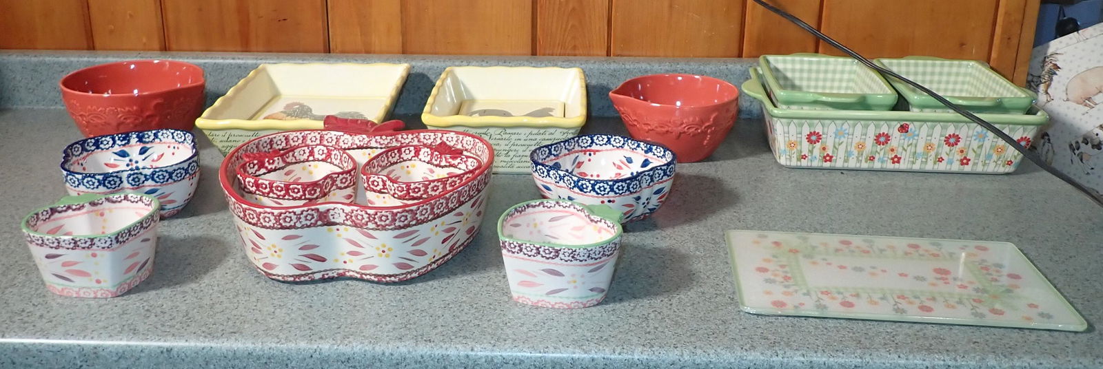Temp-Tations Casseroles Bowls Bakeware (1 of 4)