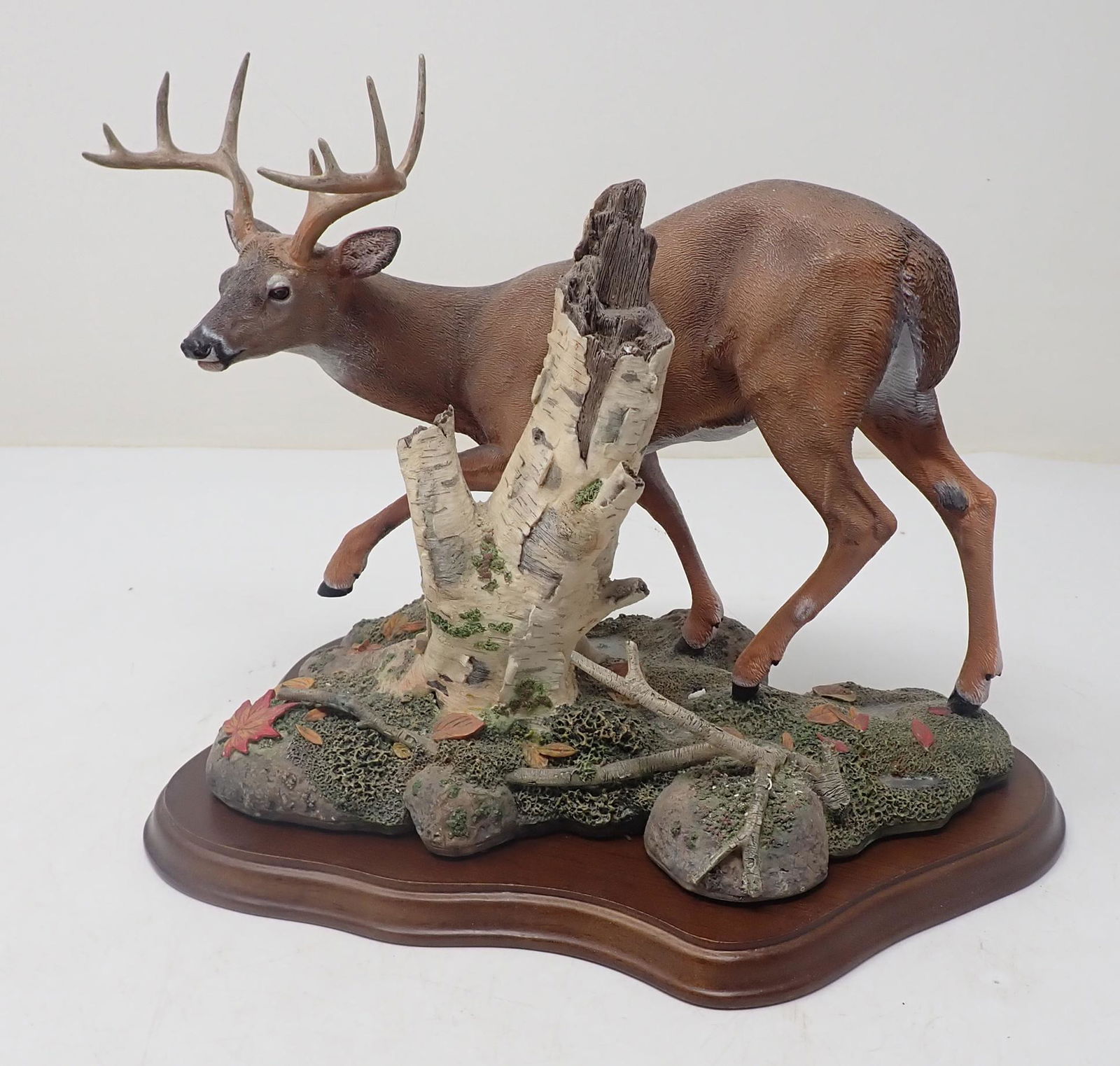 Nick Bibby Danbury Mint Whitetail Deer (1 of 2)