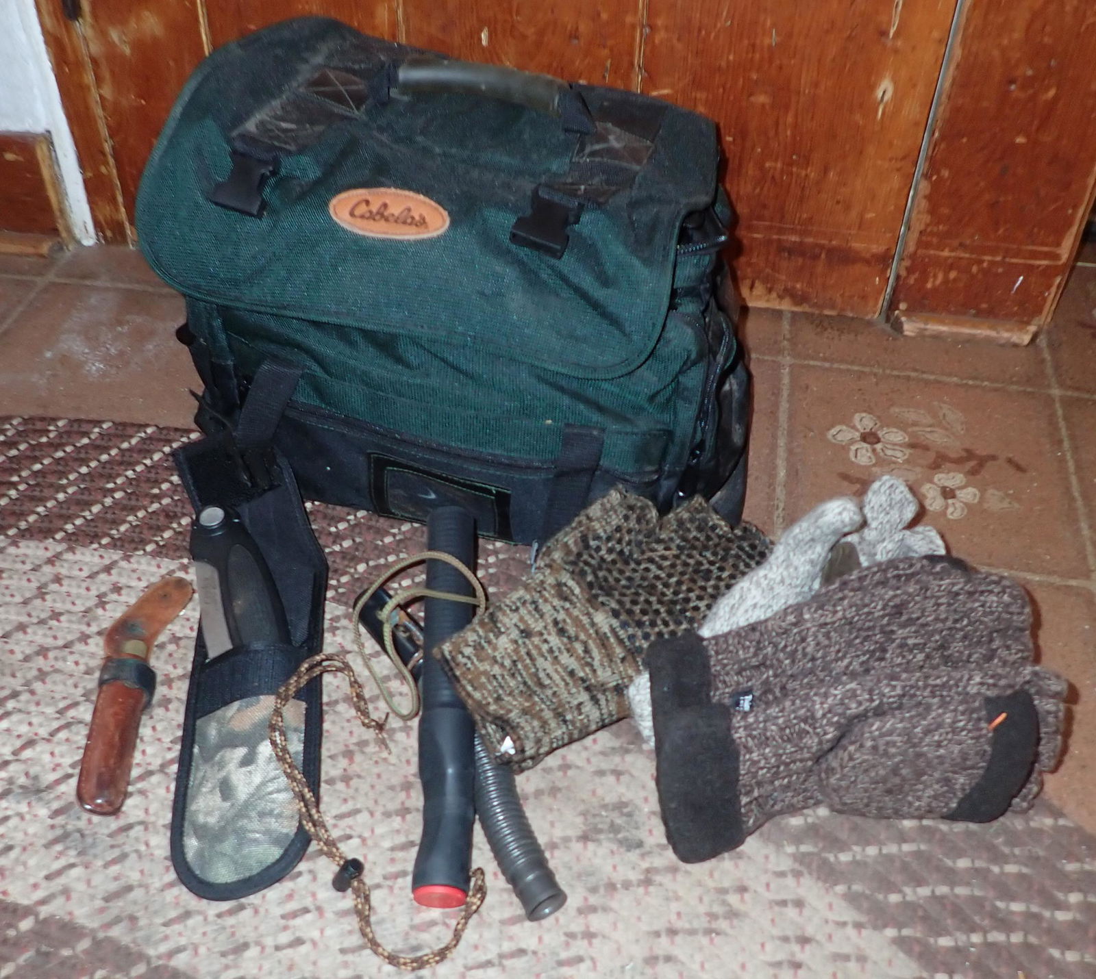 Cabelas Bag Deer Calls Gerber Saw (1 of 4)