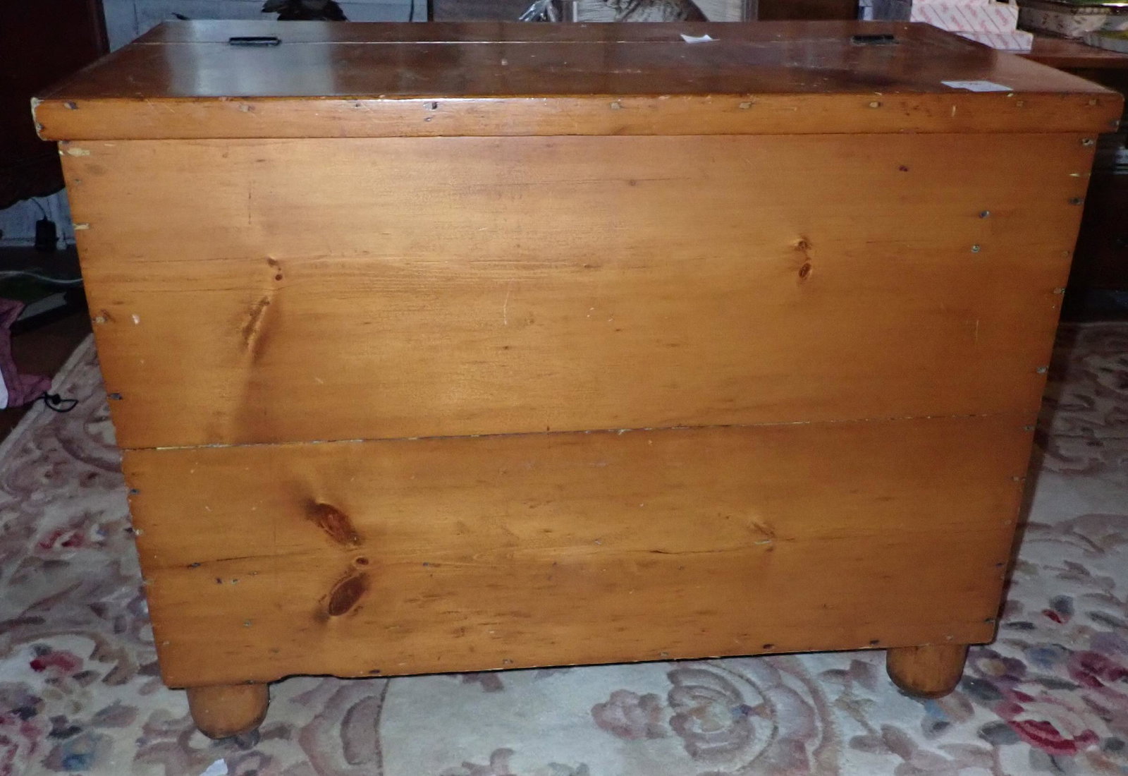 Blanket Chest: Approx 18 1/2" x 37" x 29 1/2" tall. DOES NOT INCLUDE ITEMS IN IT. PICK UP IN AFTERNOON ONLY