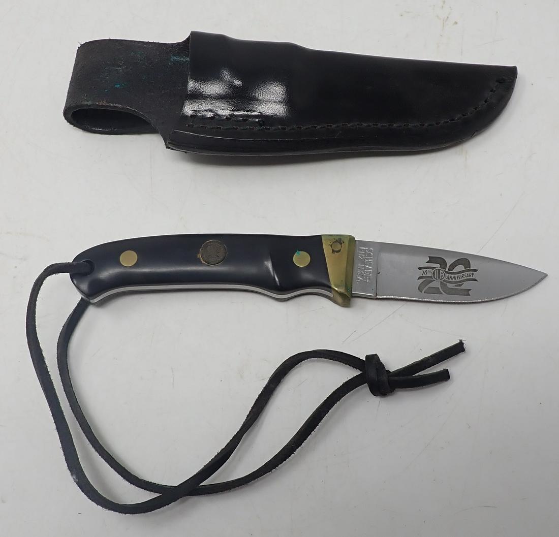 Schrade Hunting Knife (1 of 4)