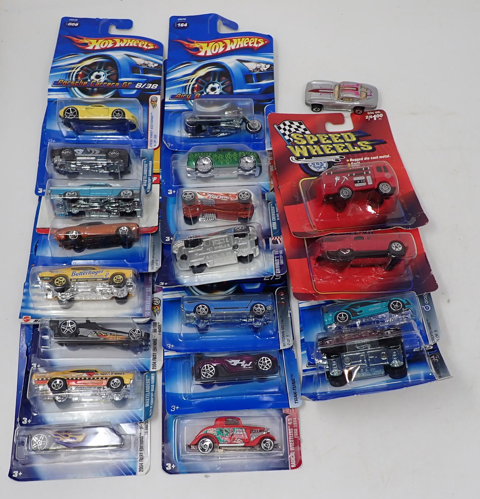Hot Wheels in Blister Packs: Getting all pictured