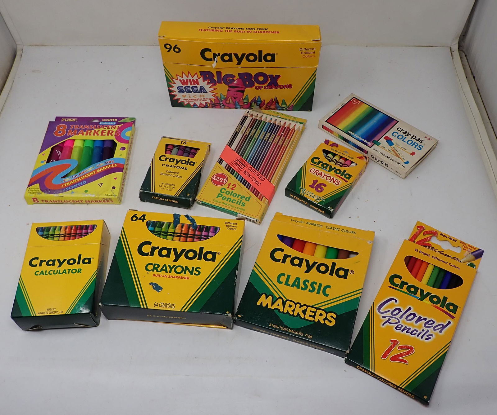 Vintage Crayola Crayons Markers Cray-pas (1 of 3)
