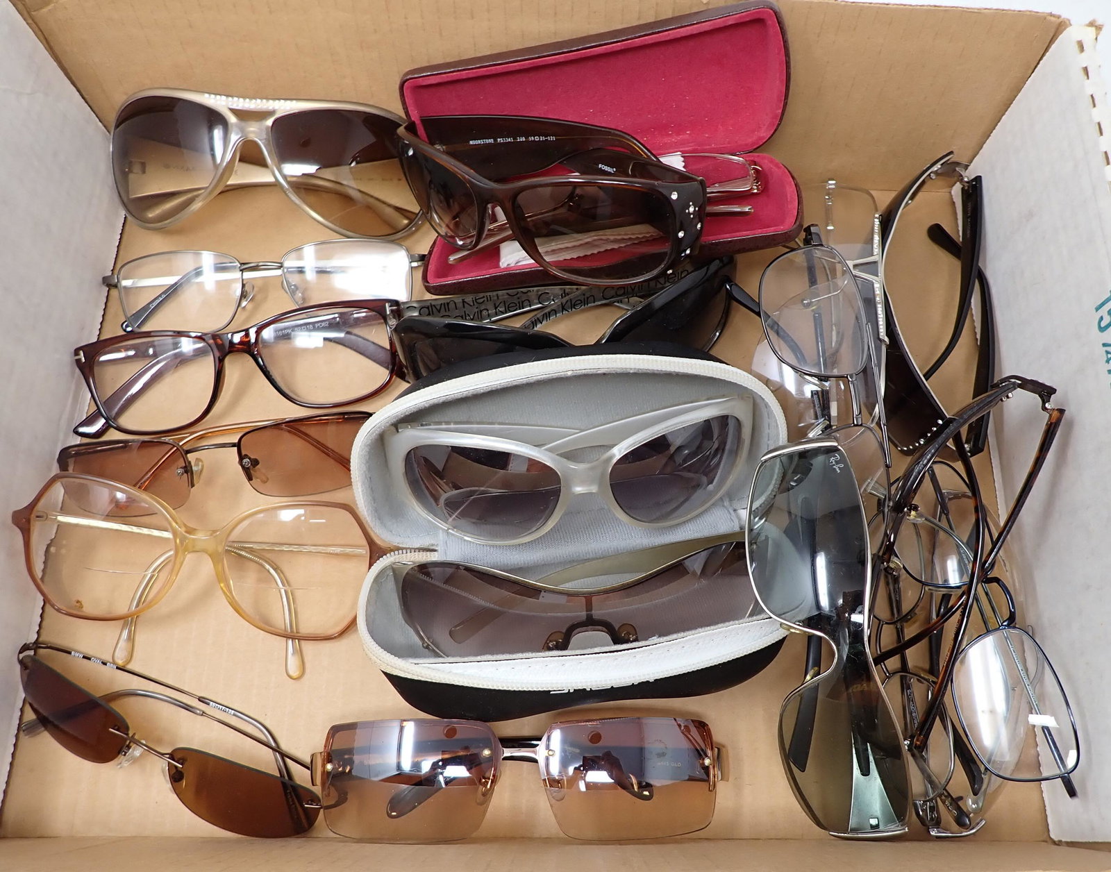Vintage Eyeglasses and Sun Glasses: Getting all pictured