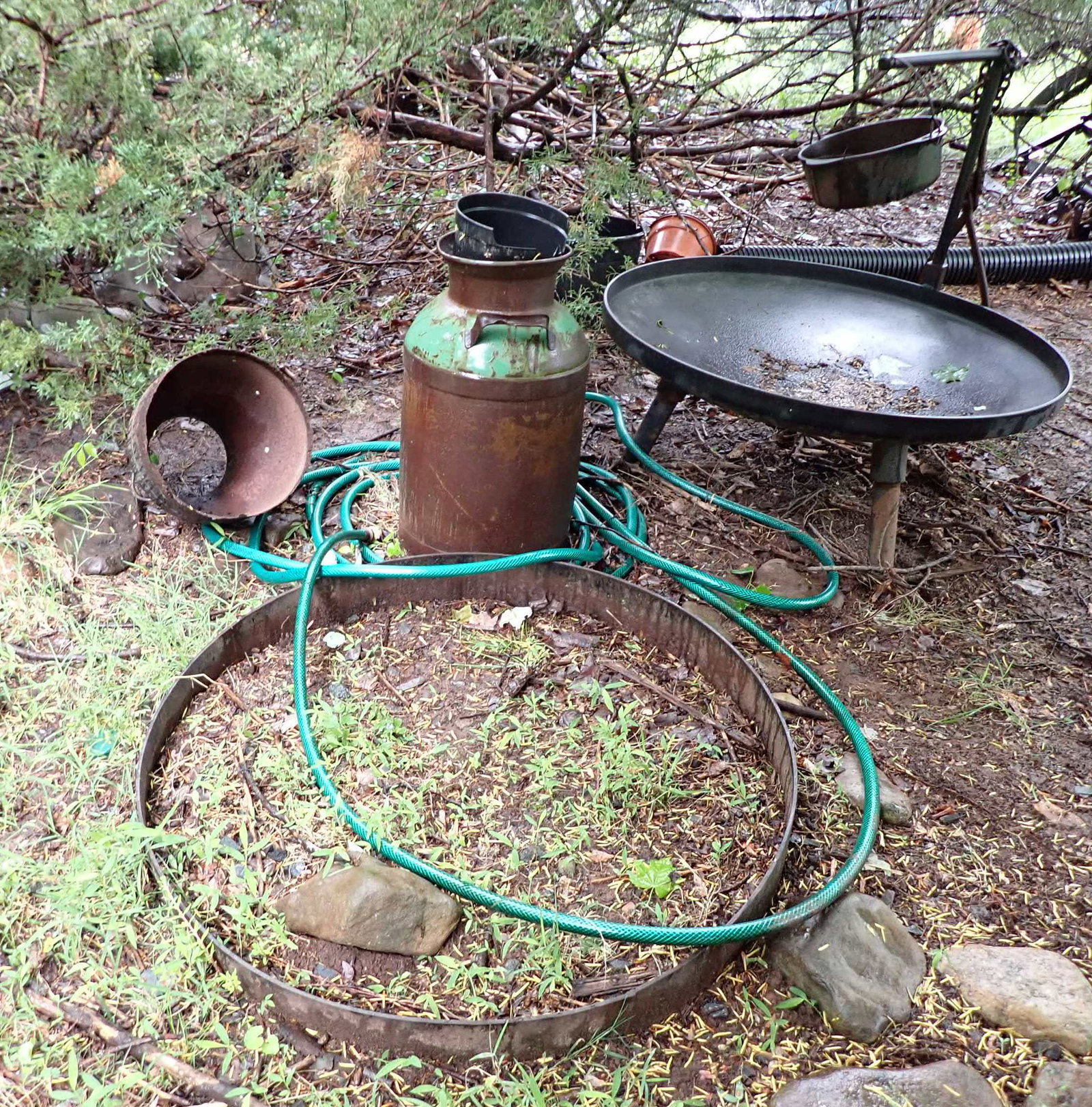 Wood Fire Cook Pit Cast Iron Kettle Milk Can (1 of 5)