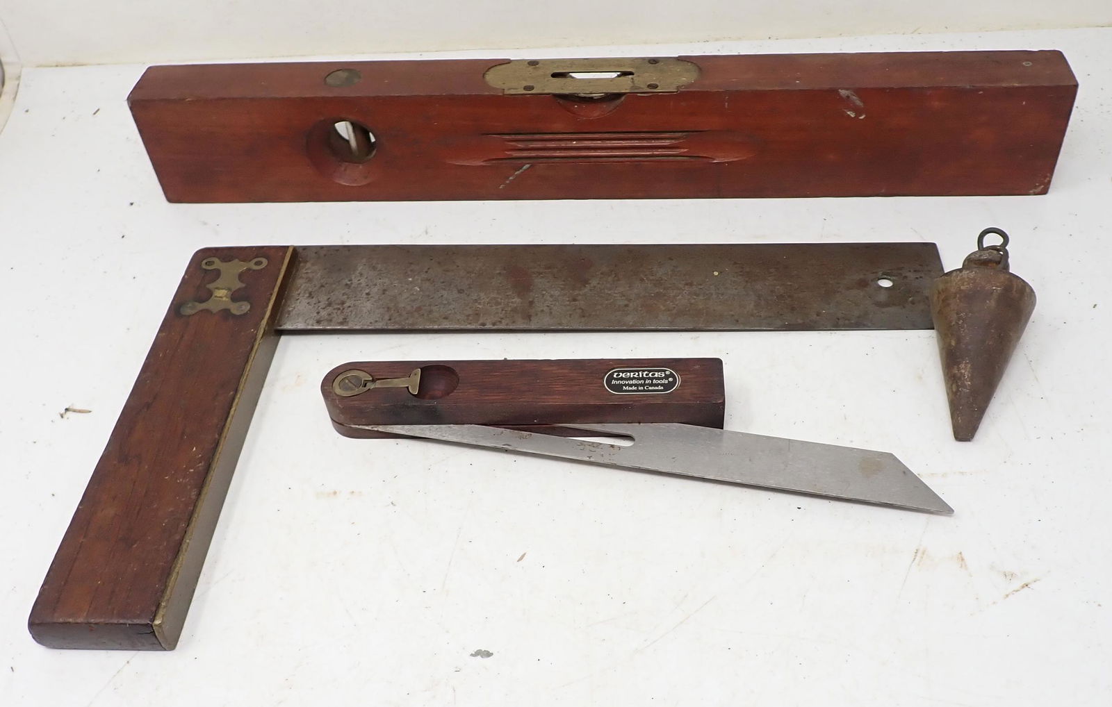 1919 Disston Wooden Level Square & Plumb Bob (1 of 3)