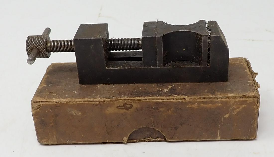 Brown & Sharpe 752 Machinist Vise (1 of 2)