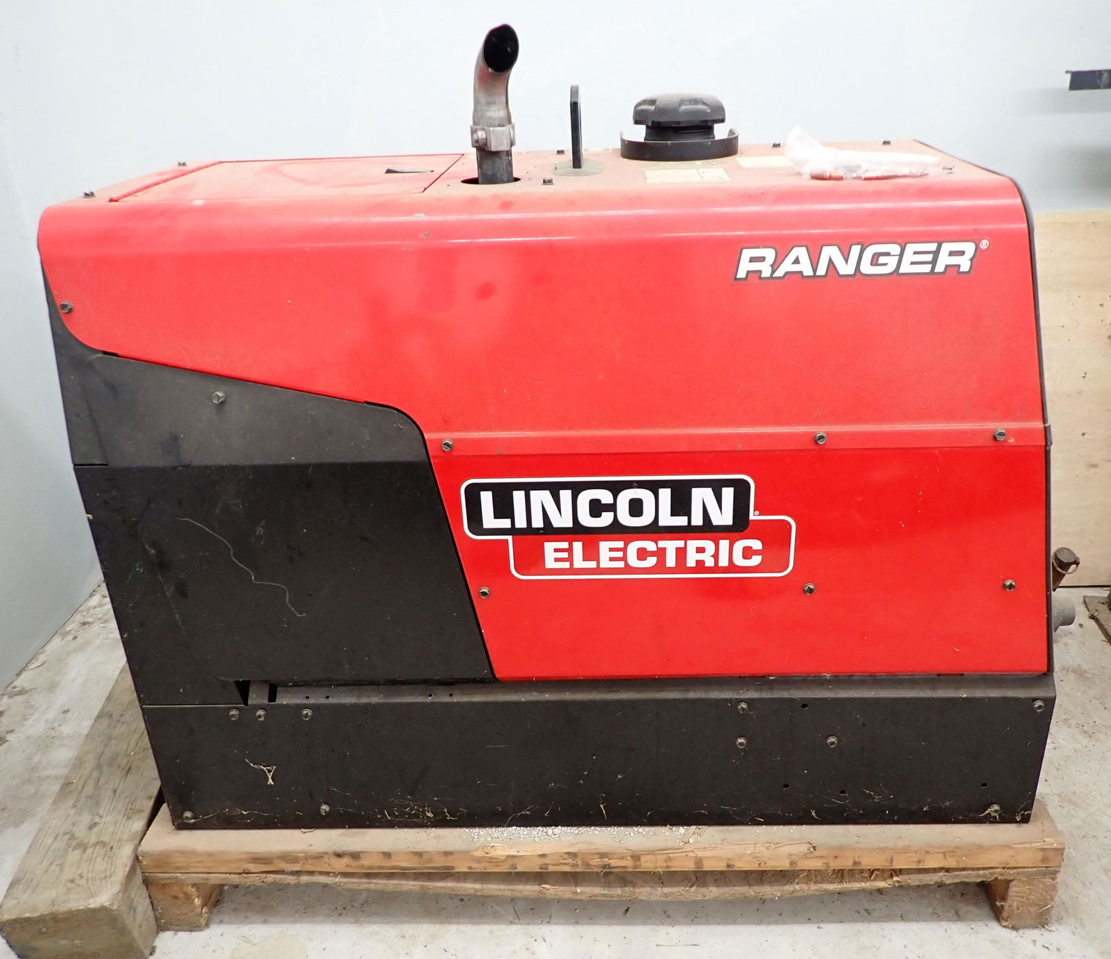 Lincoln 250 GXT Welder (1 of 10)