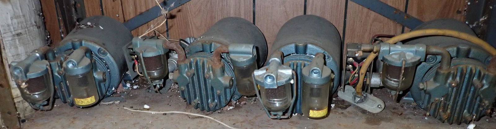 4 Gast Vacuum Pumps (1 of 6)