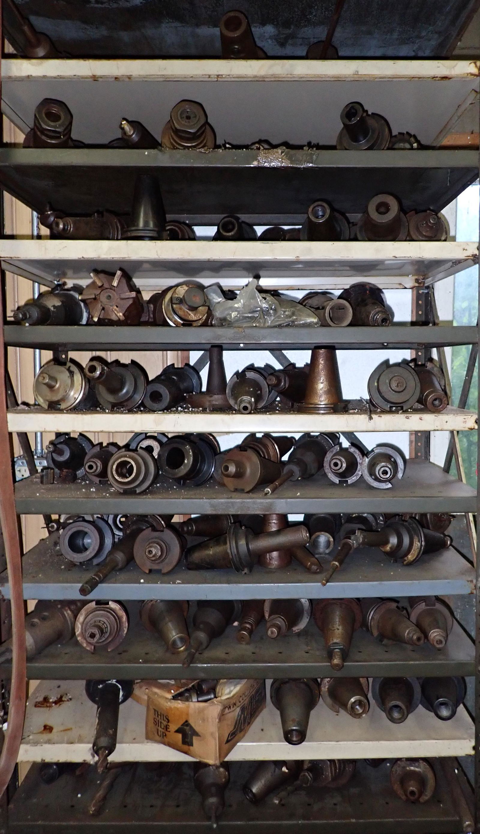 67 Milling Machine Collets / Arbors . (1 of 20)