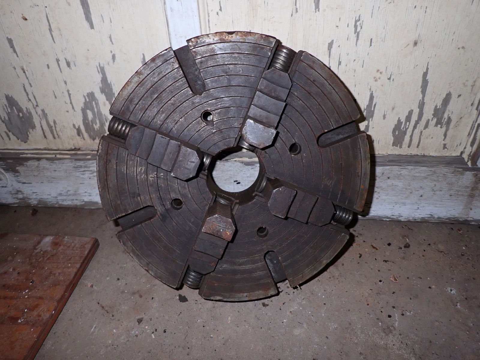 14" Lathe Chuck (1 of 2)