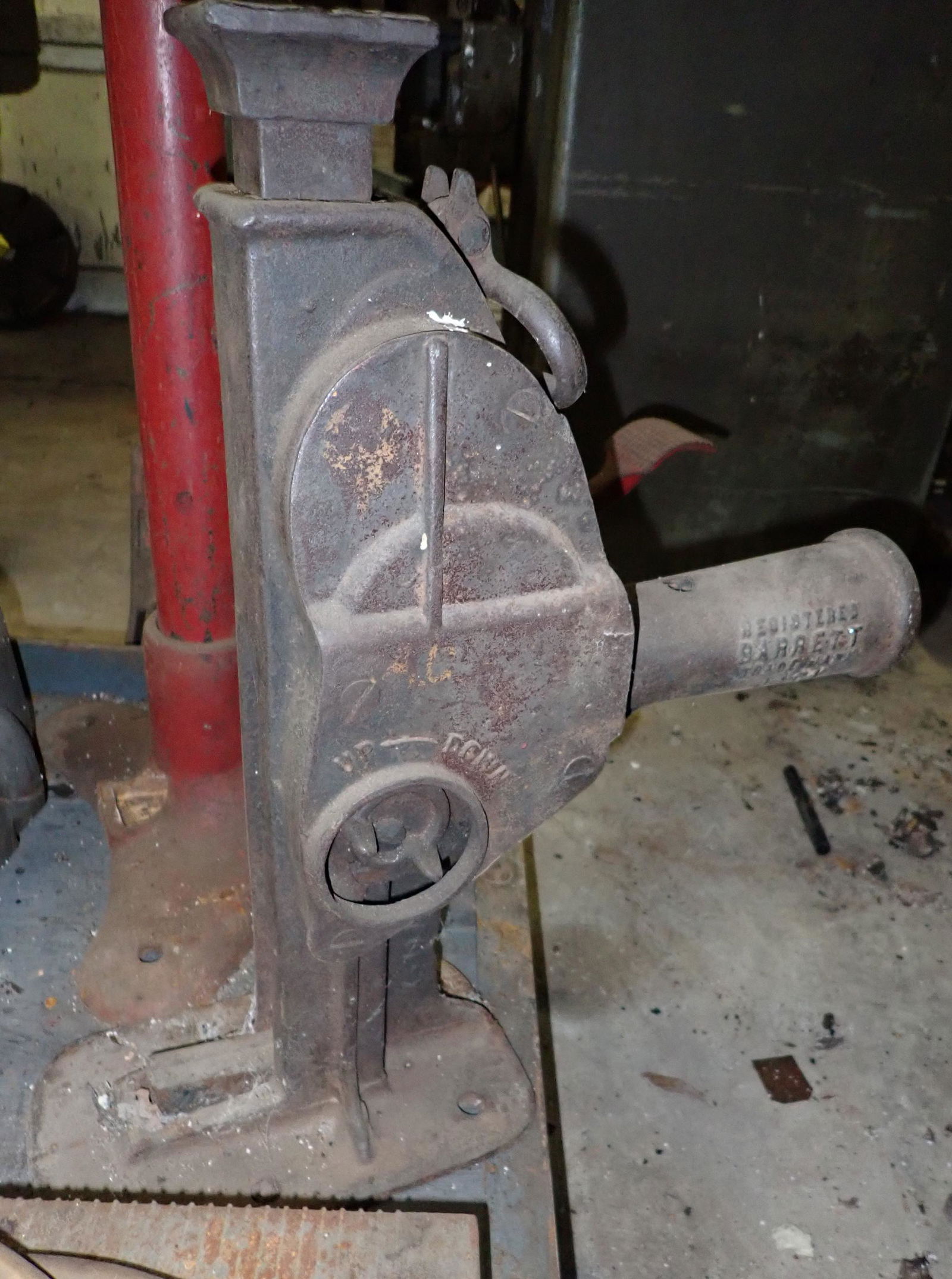 Barrett Duff No 2 Ton Railroad Jack (1 of 5)