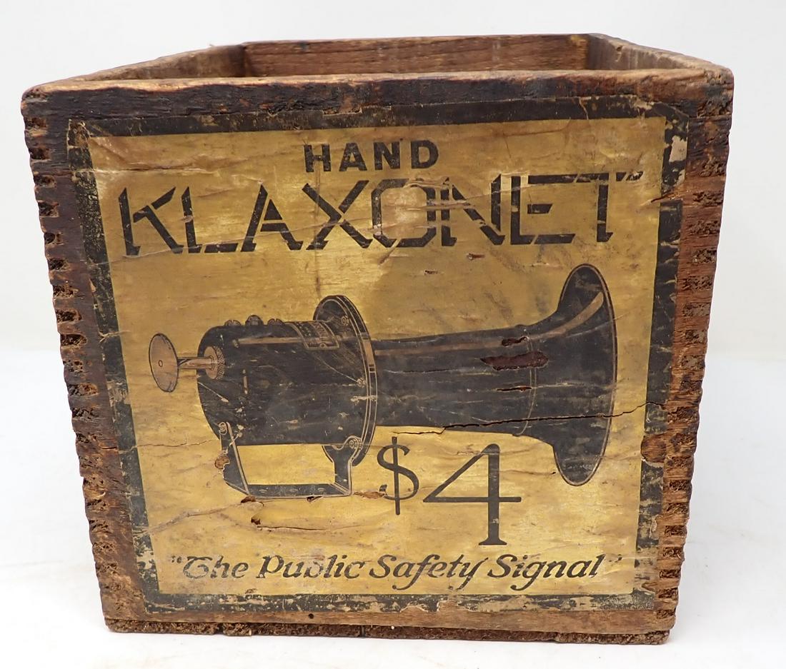 Hand Klaxonet Car Horn Wooden Crate (1 of 5)