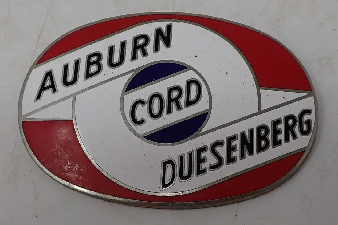 Auburn Cord Duesenberg Enameled Badge (1 of 2)