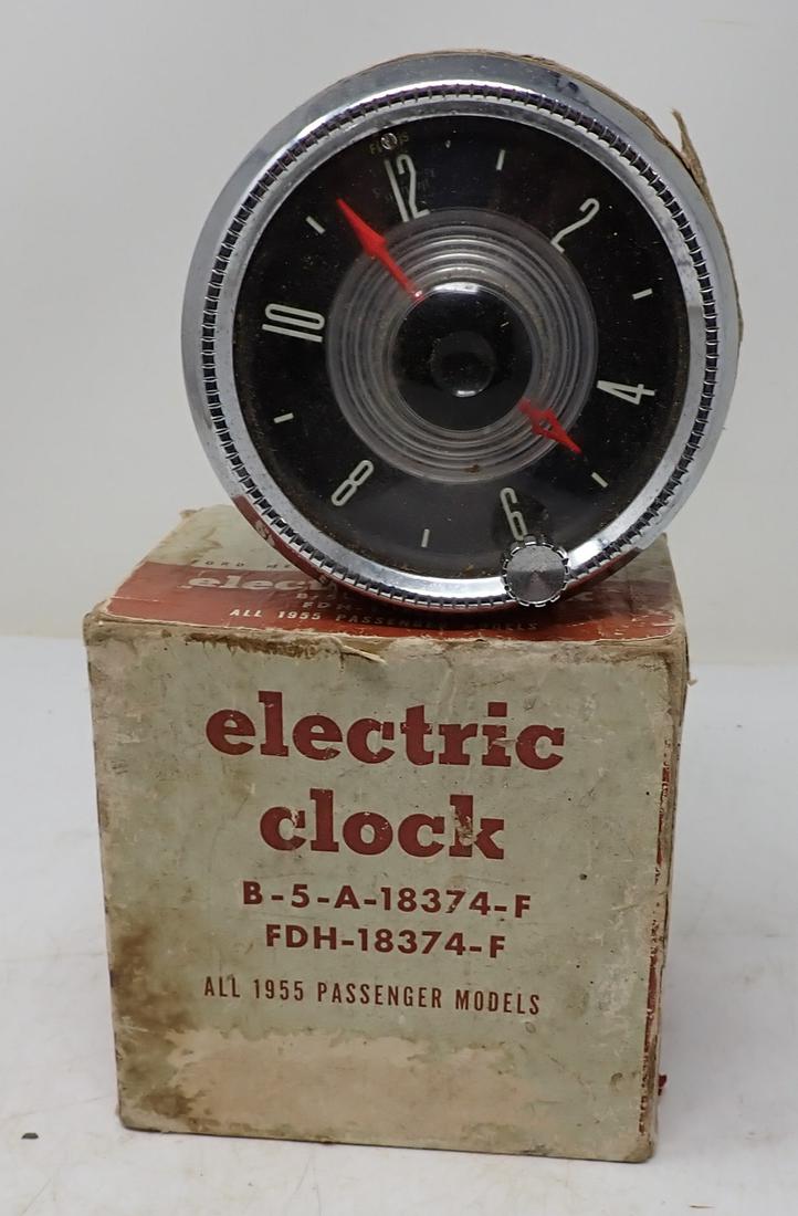 FoMoCo Ford Lincoln Mercury Clock (1 of 5)
