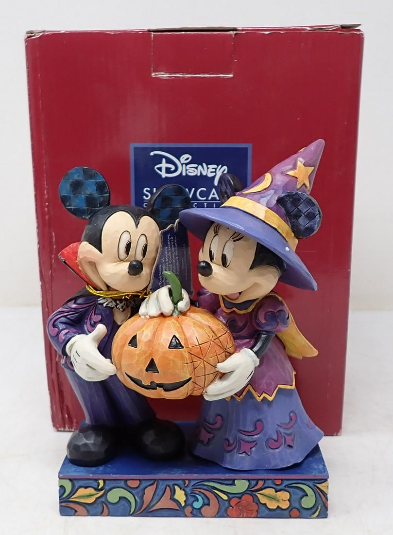 Disney Traditions Halloween Hosts (1 of 2)