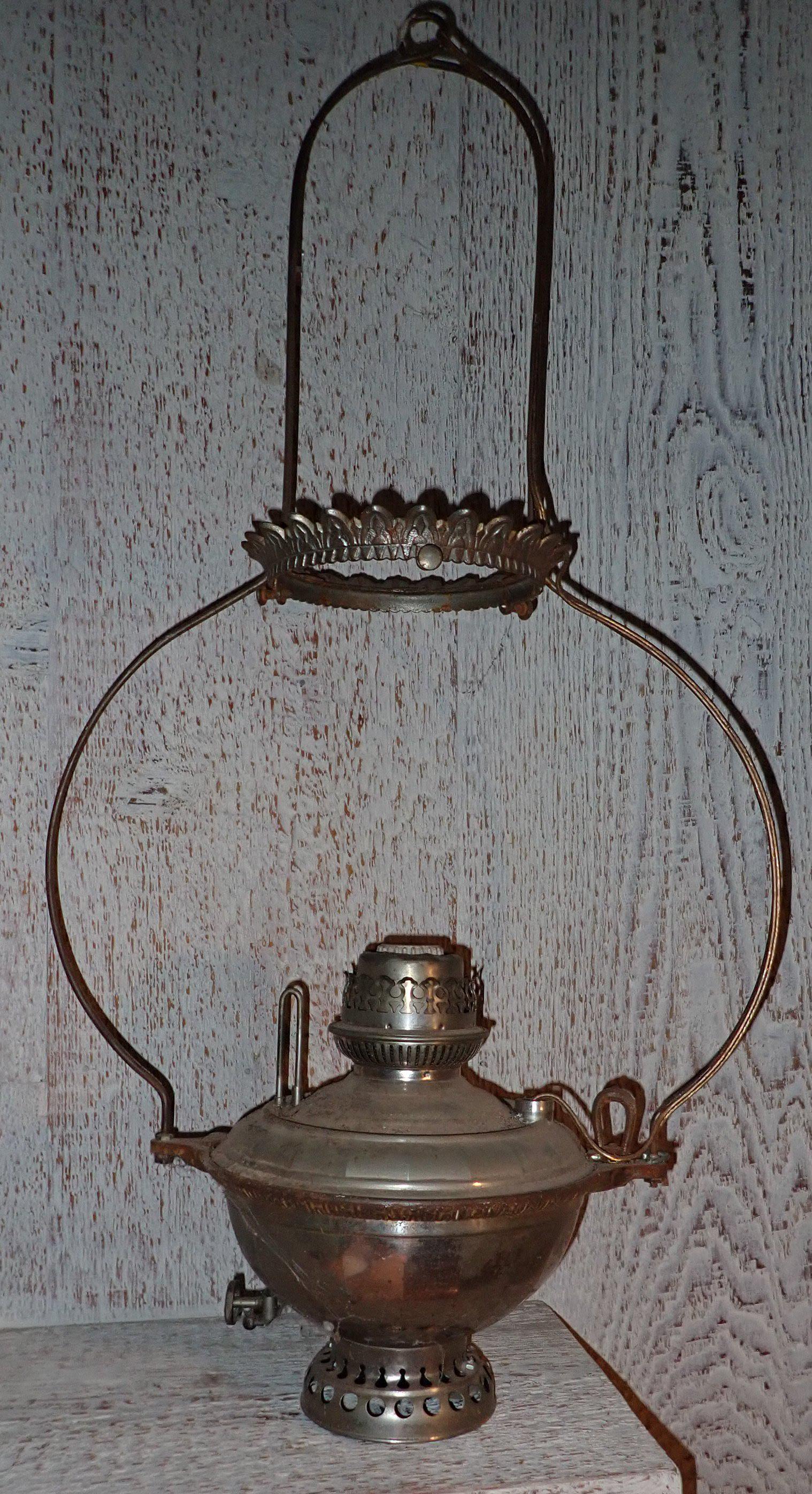 Electrified Kerosene Hanging Store Lamp (1 of 5)