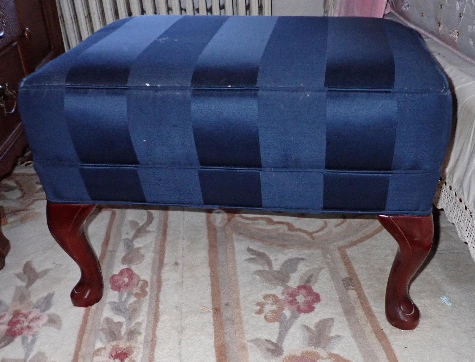 Stool: Approx 17" x 24 1/2" x 17 1/2" tall