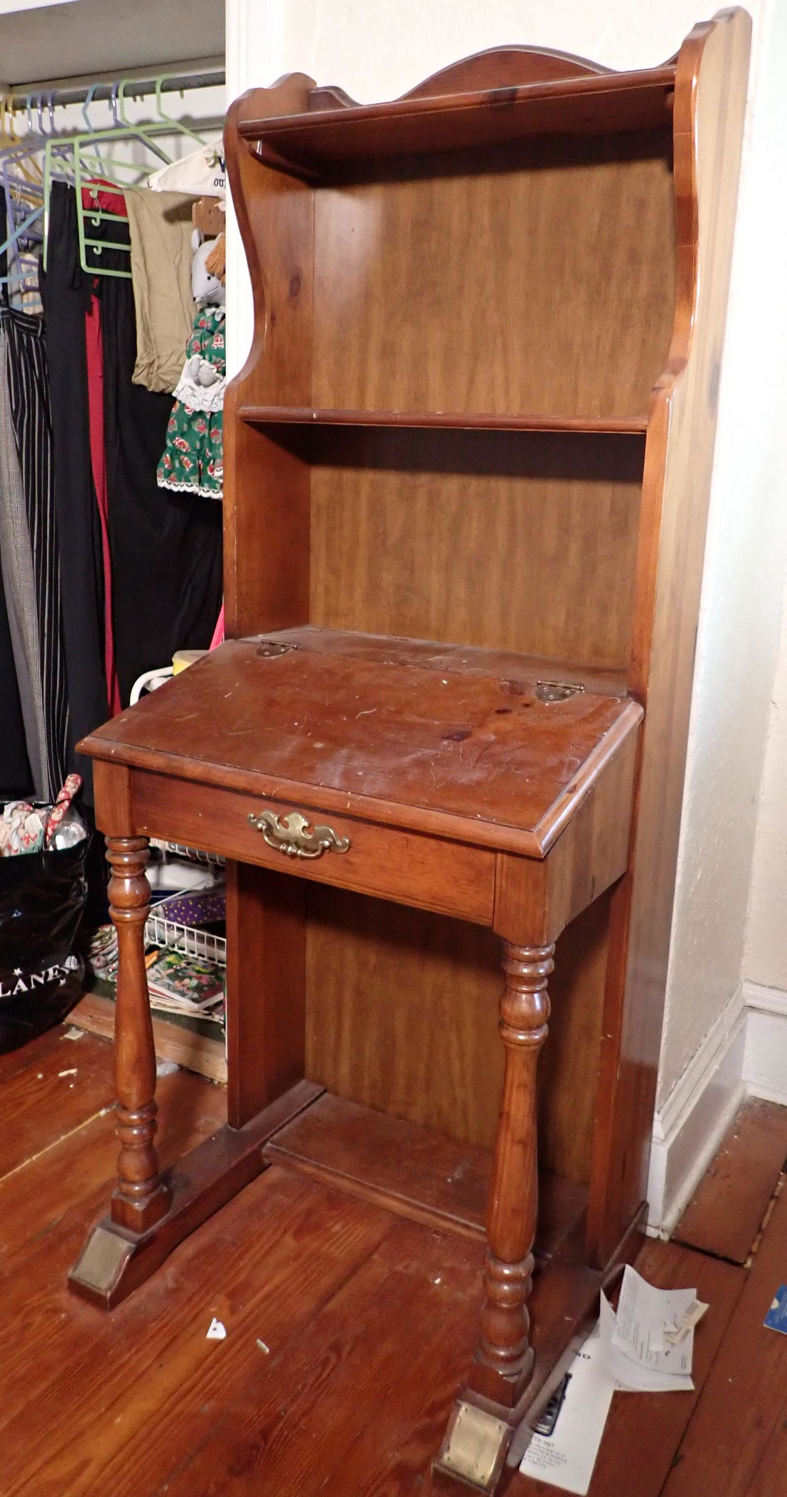 Book Shelf / Desk (1 of 6)