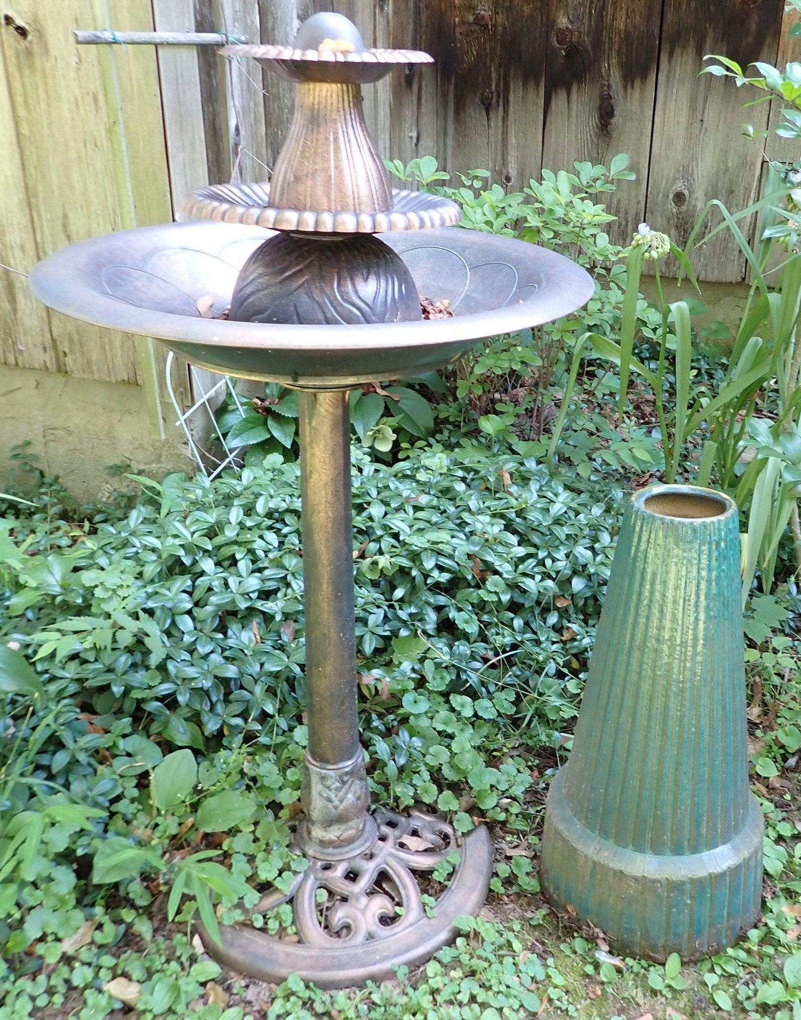 Solar Powered Bird Bath Fountain: Approx 39" tall. We do not guarantee it has all parts. Made of plastic