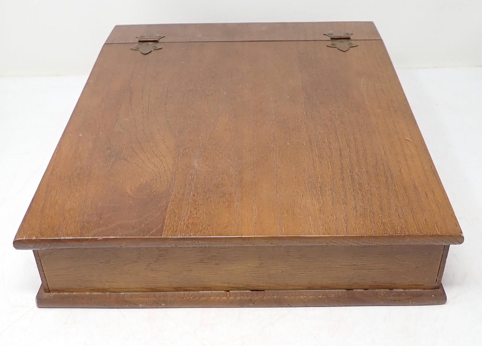 Lap Desk: Approx 11 1/2" x 13 1/2" x 3 1/2" tall