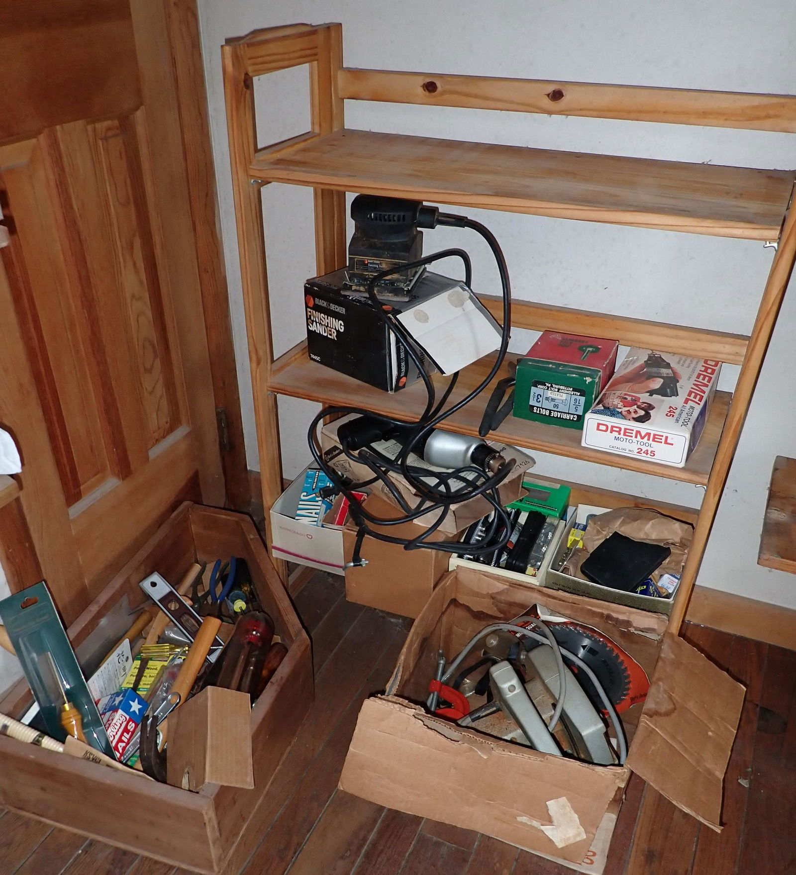 Shelf & Misc Tools (1 of 6)