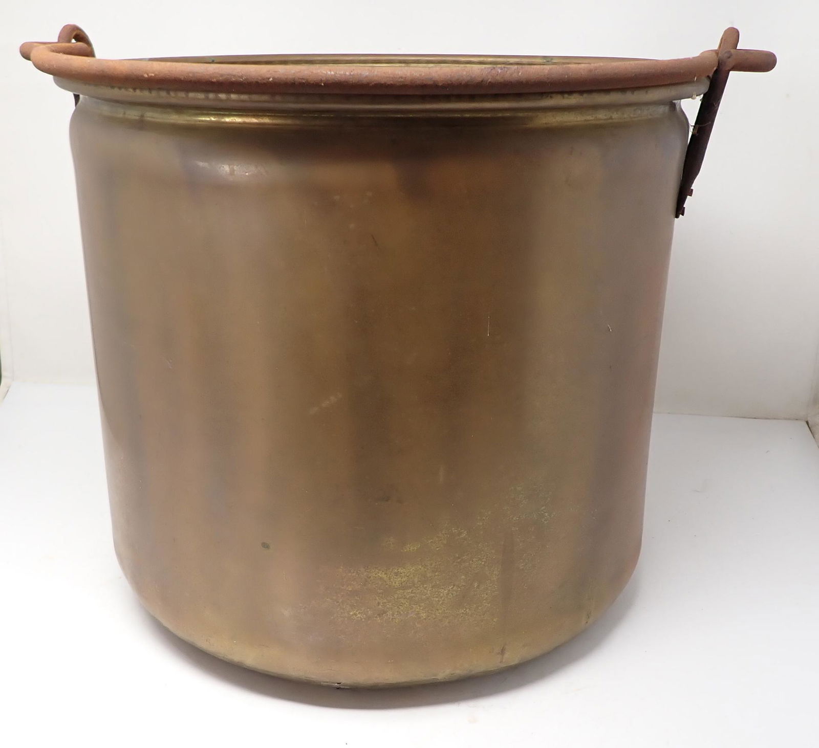 Brass Pail with Bail Handle (1 of 3)