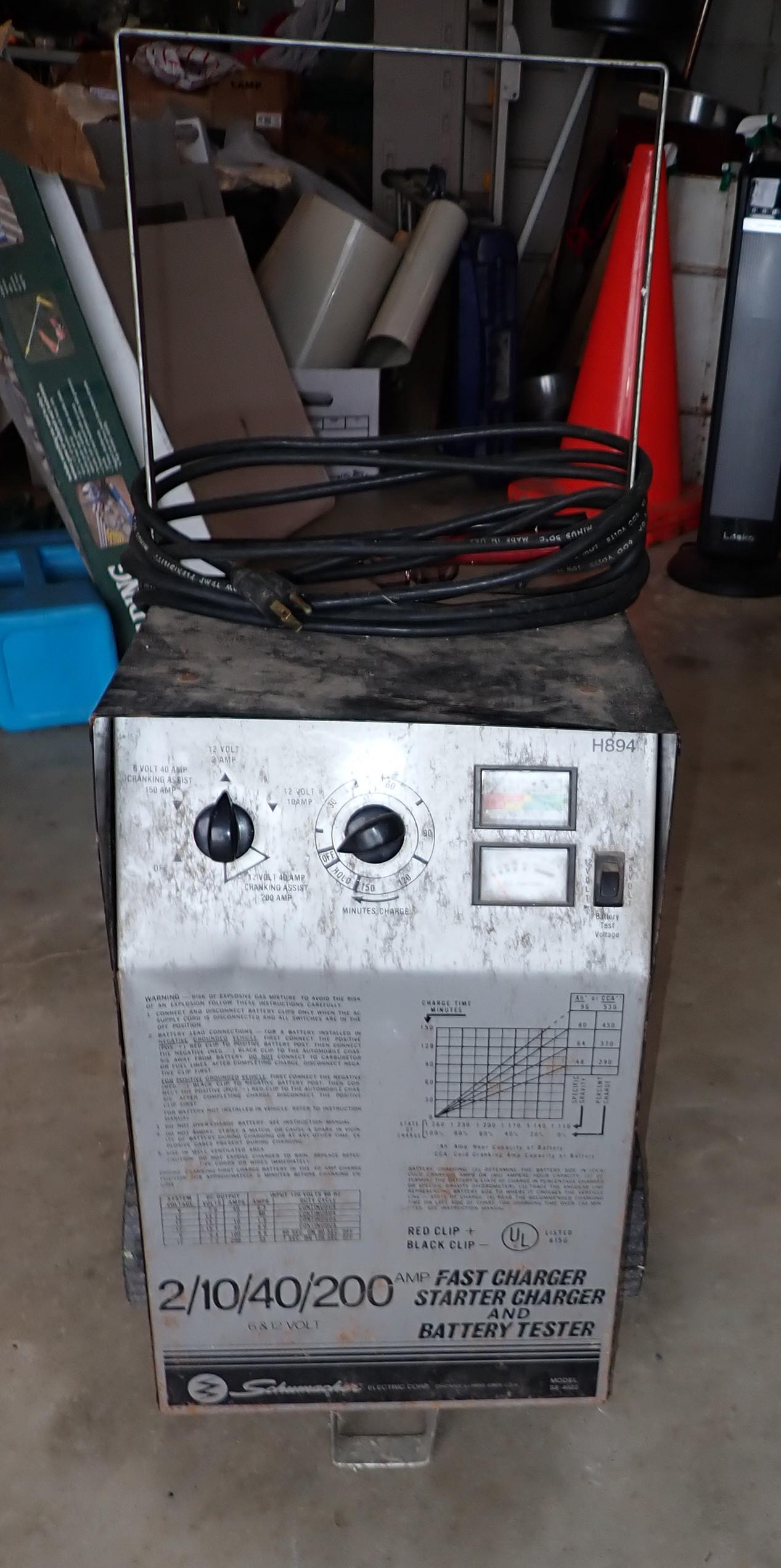 Schumacher Battery Charger (1 of 2)