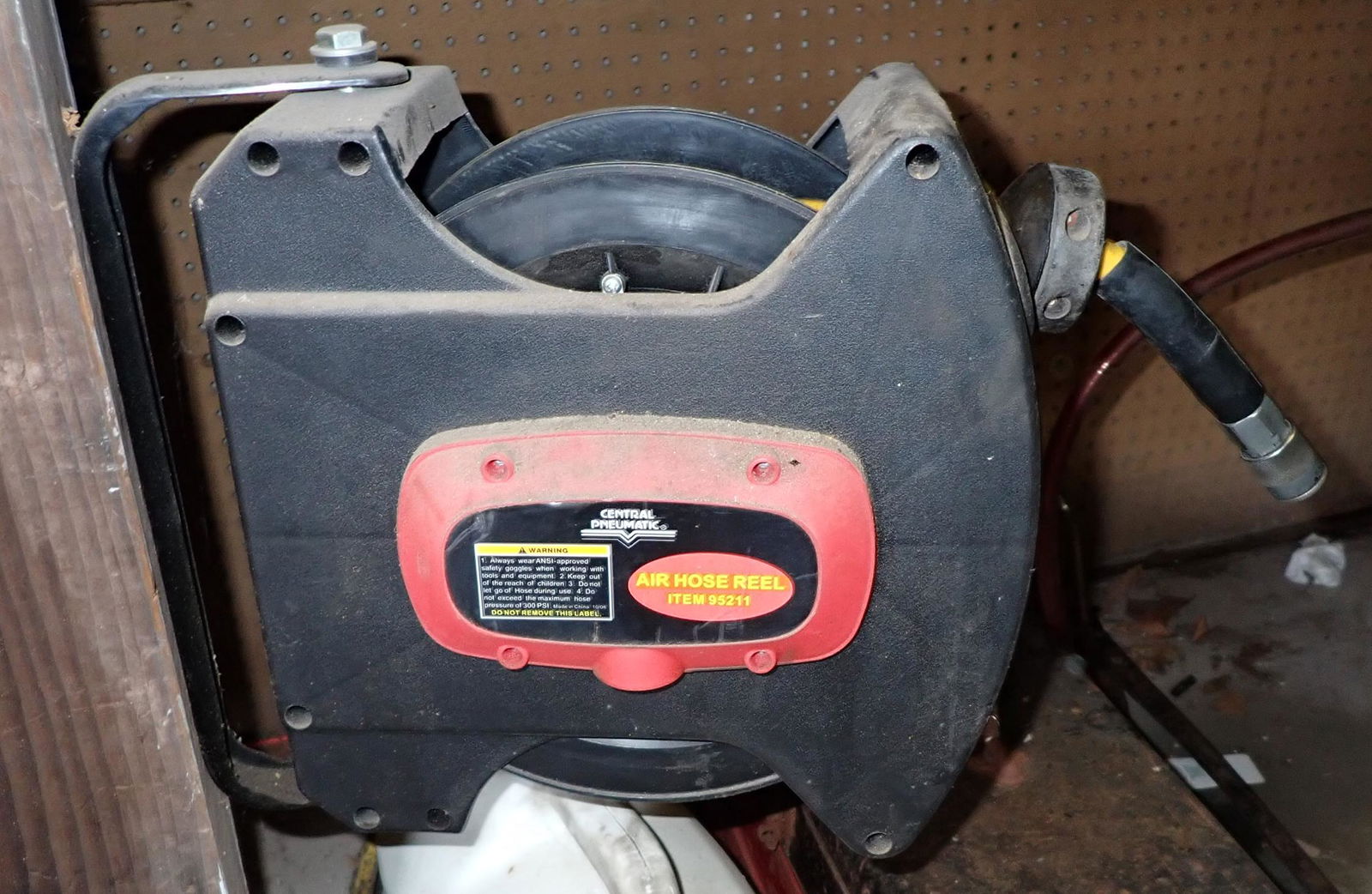 Central Pnuematic Air Hose Reel & Misc (1 of 4)