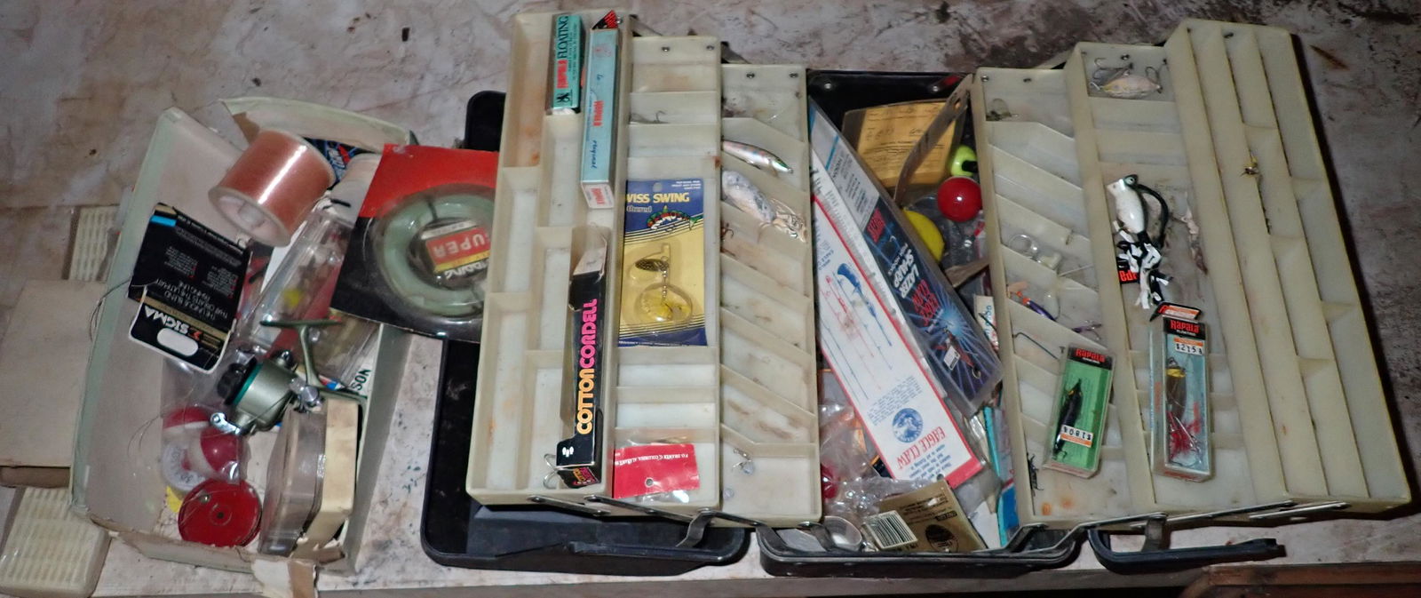 Old Pal Tackle Box Vintage Rapala Lures (1 of 6)