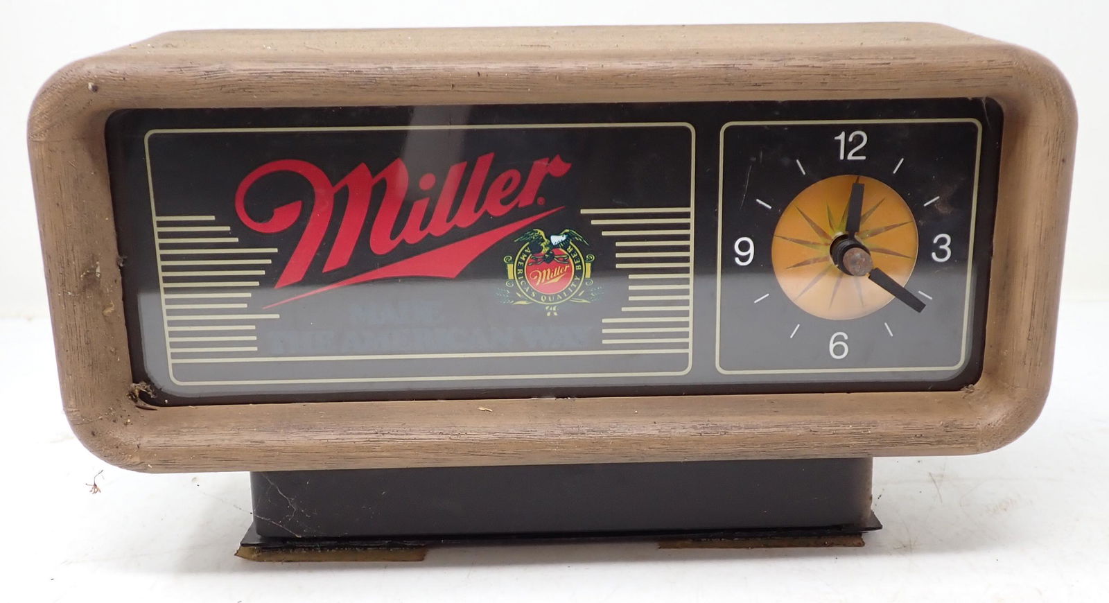 Miller Beer Lighted Clock / Sign (1 of 2)