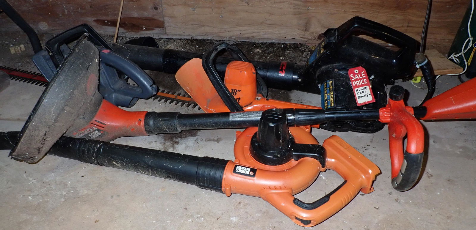 Eletric Hedge Trimmers Battery Operated String Trimmers (1 of 4)