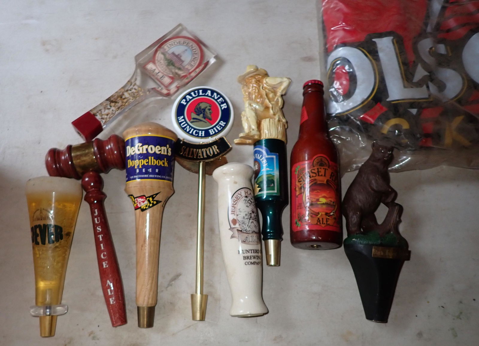 Beer Tap Handles Molson Inflatable (1 of 5)