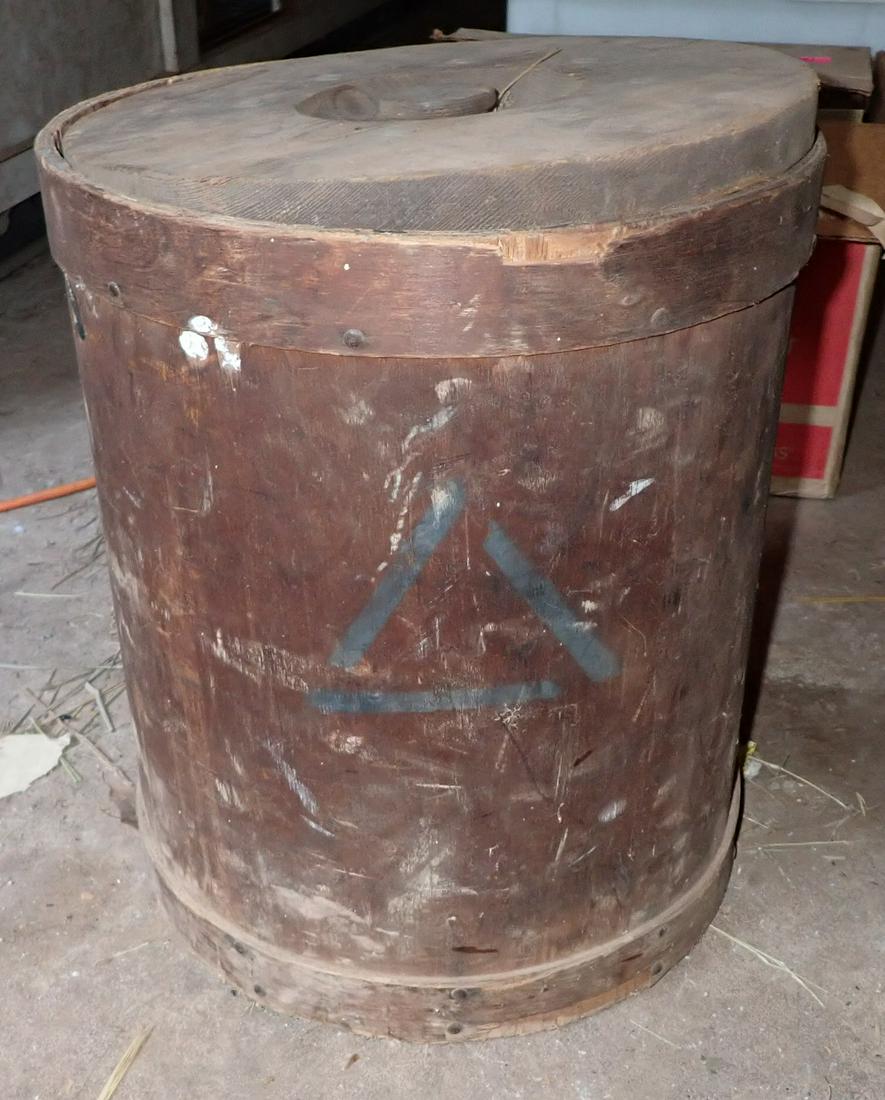 Antique Wood Bucket (1 of 2)