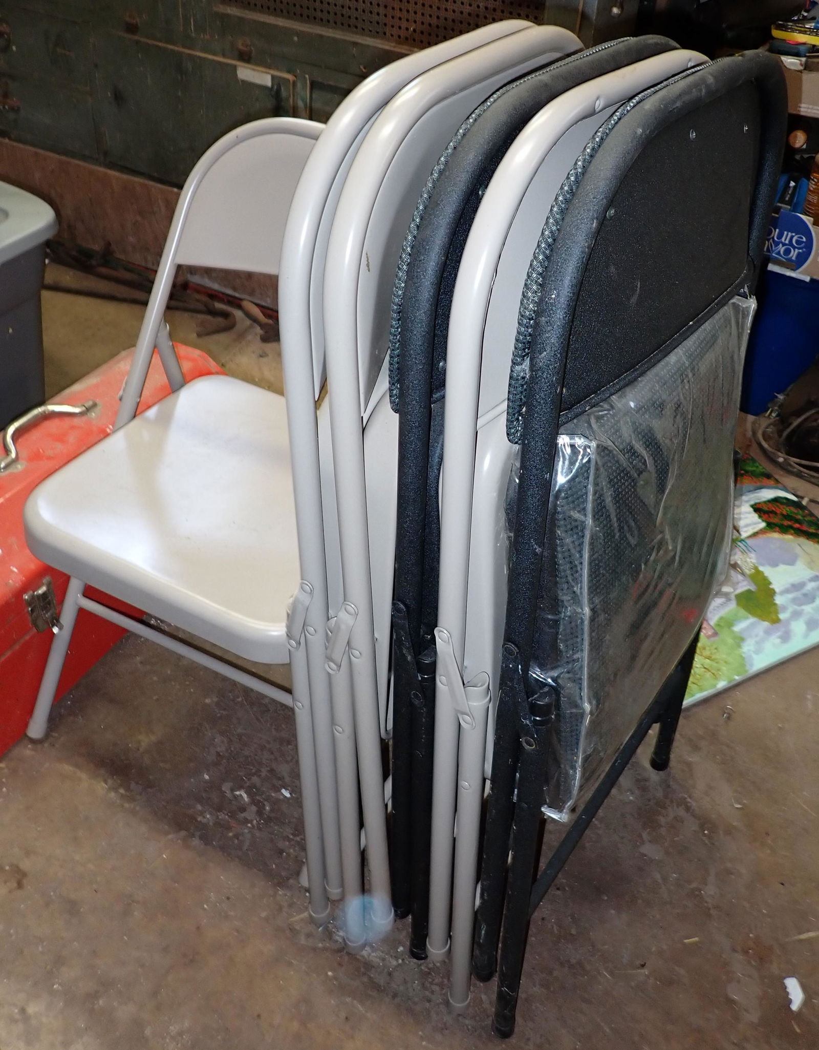 6 Folding Chairs (1 of 2)