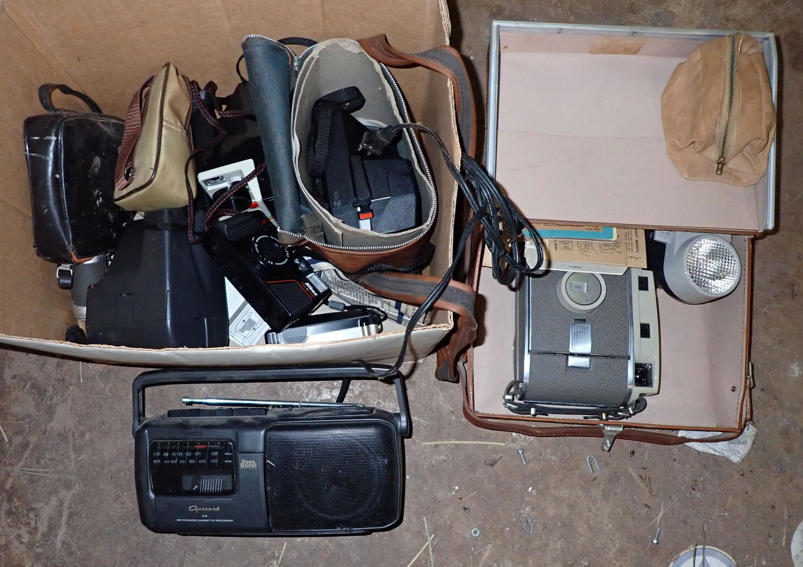 Vintage Polaroid Nikon & Misc Cameras (1 of 3)