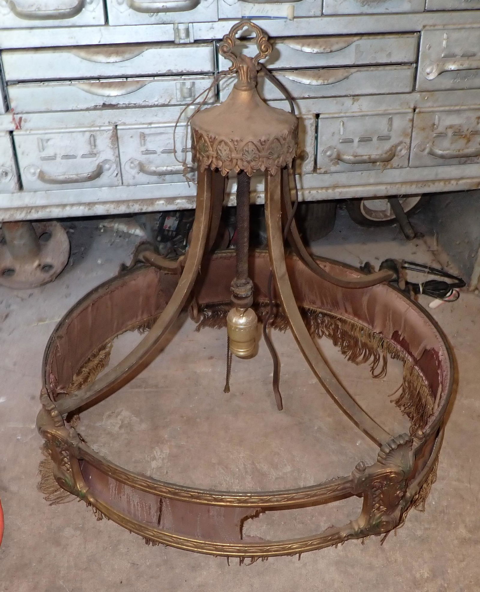 Hanging Light Fixture: Approx 20" in diameter and 20" tall