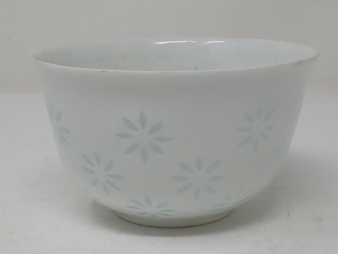 Arabia Finland Porcelain Bowl (1 of 3)