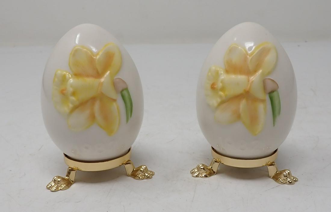 2 Goebel Eggs: Approx 3 1/2" tall