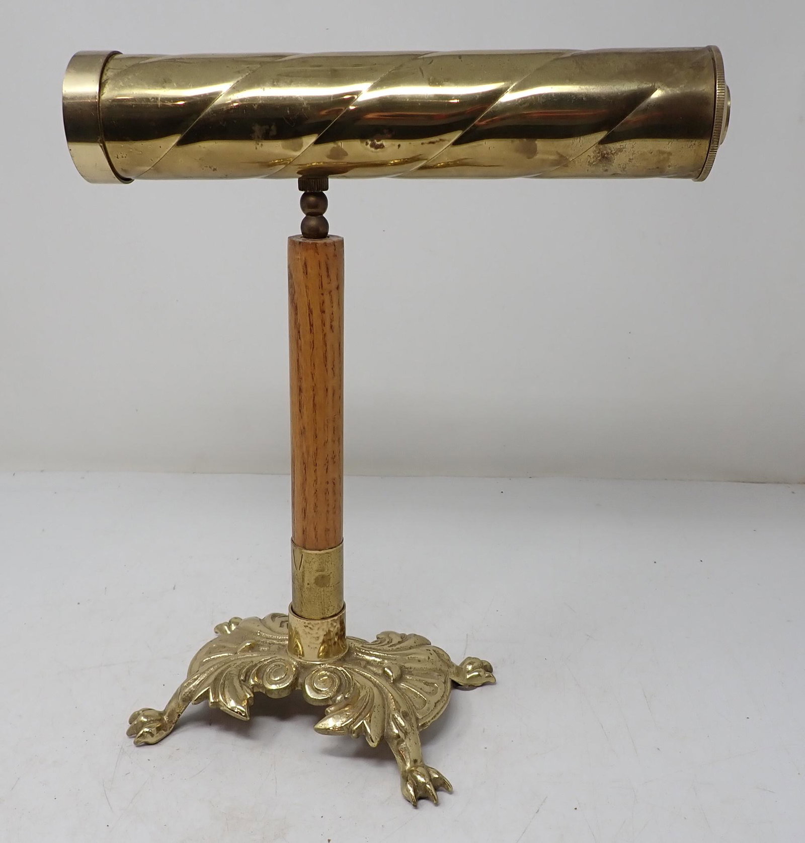 Brass Kaleidoscope: Scope is apprx 2 1/8" in diameter and 10 1/2" long. Total height is apprx 12 1/2"