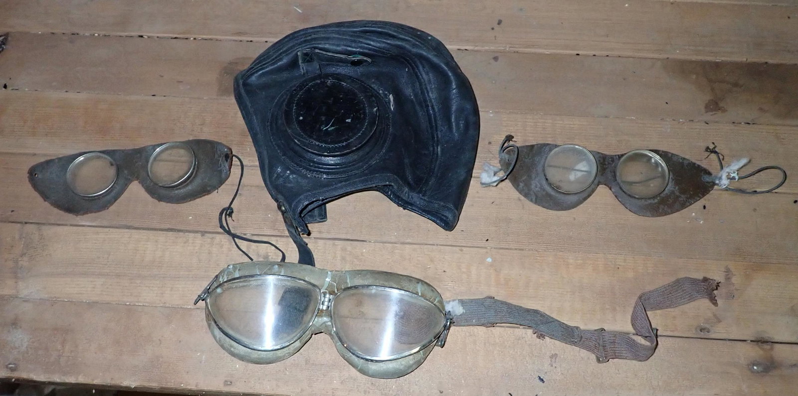 United States Navy Aviation Hat & Goggles (1 of 8)